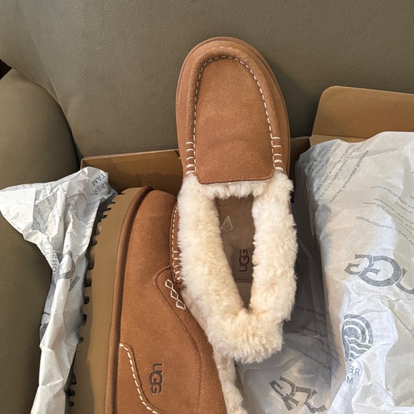UGG Tan Shearling Slip-On Shoes - Picture 6 of 7